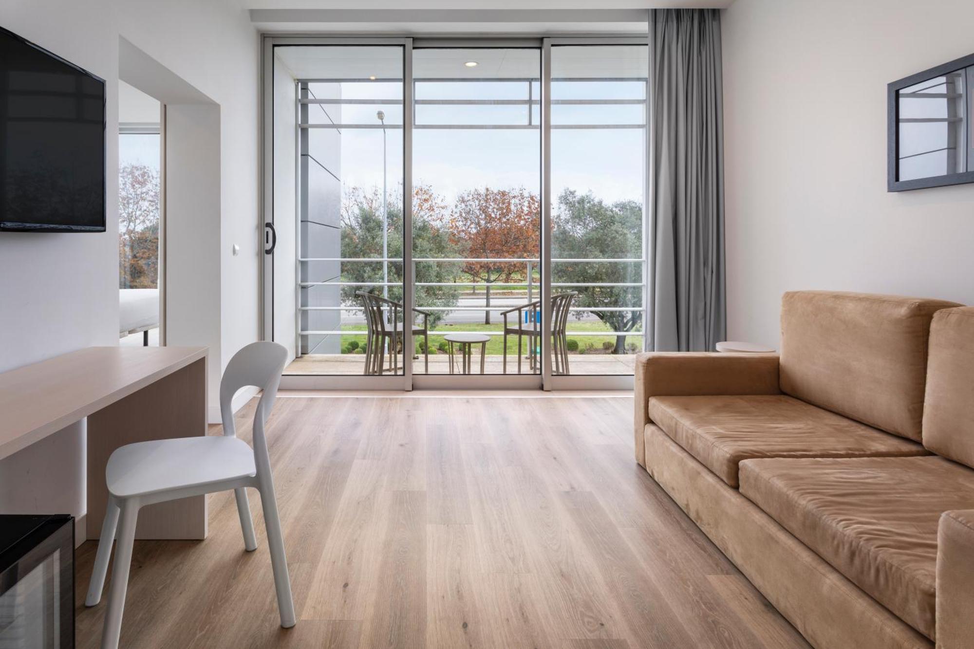 B&B Hotel Cantanhede Coimbra ภายนอก รูปภาพ